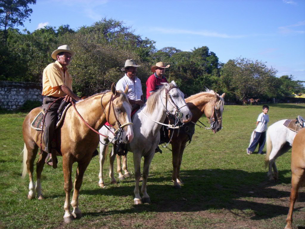 Llaneros a caballo